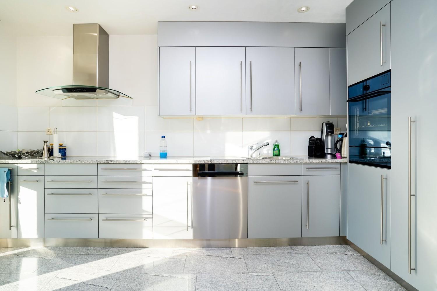 Homestay Vk - R - Zuerich Airport - Luxury - - Raetschengaessli - *